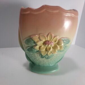 Vintage Hull 40's Water Lily L-6-6 1/2" Pillow Vase